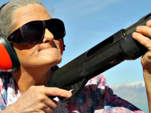 old-woman-with-gun-640x480